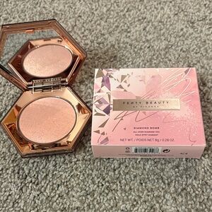 Fenty Beauty Diamond Bomb All-Over Diamond Veil - Rose Gold Shimmer